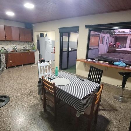 Habitacion Privada En Casa Particular Con Bano Y Espacios En Comun Compartidos- Precios Para 2 Personas 13000 Pesos Argentinos - 1 Persona 7500 Por Noche Concordia Εξωτερικό φωτογραφία