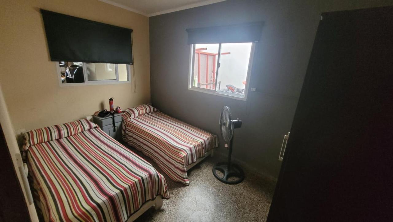 Habitacion Privada En Casa Particular Con Bano Y Espacios En Comun Compartidos- Precios Para 2 Personas 13000 Pesos Argentinos - 1 Persona 7500 Por Noche Concordia Εξωτερικό φωτογραφία